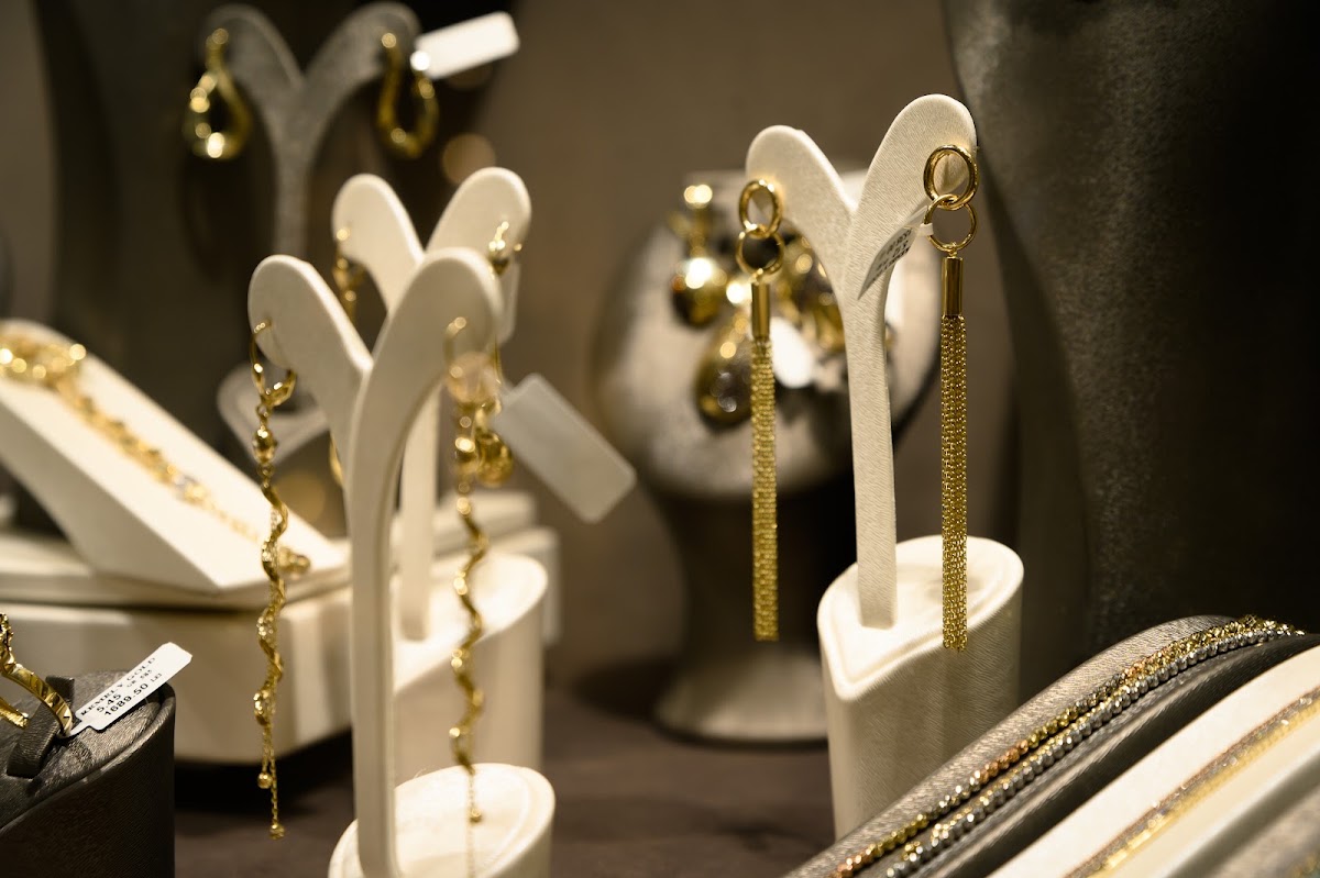 Fotografie de REMELY GOLD