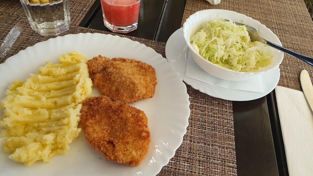 Fotografie de Restaurant Vatra Casei