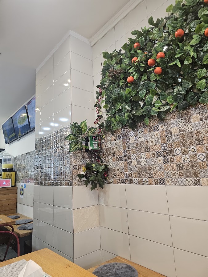 Photo of Sali's Restaurant