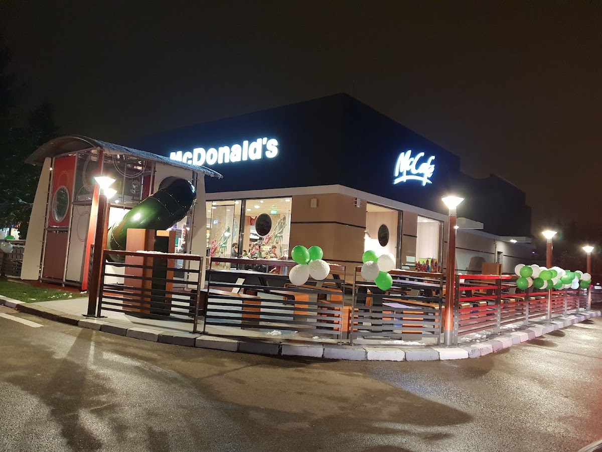 Foto von McDonald's Bacău Mărășești - Drive Thru