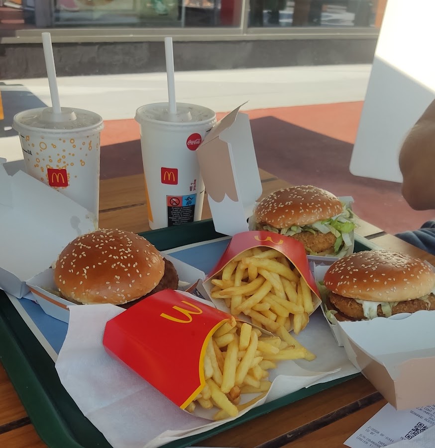 Foto von McDonald's Bacău Mărășești - Drive Thru