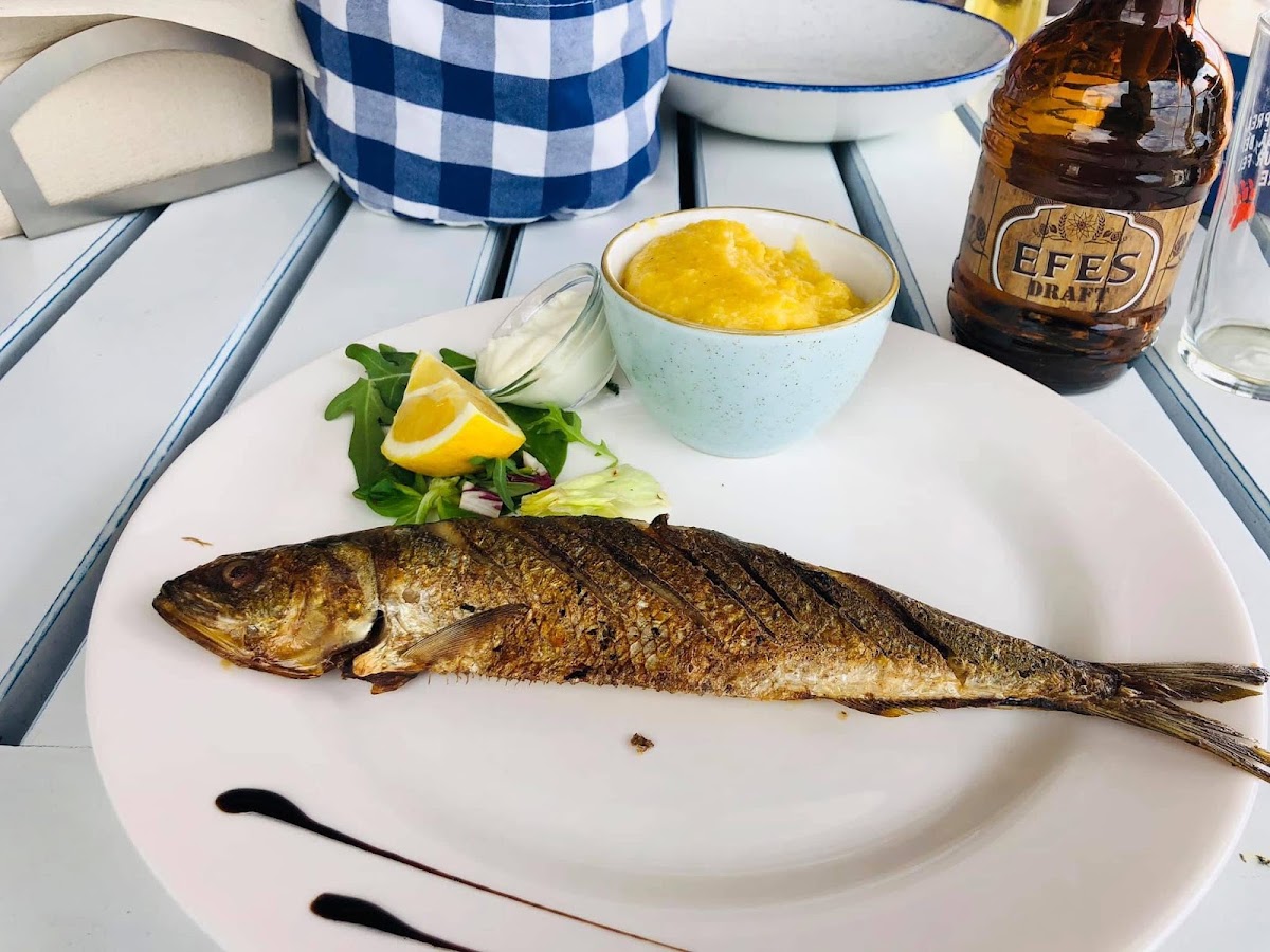 Foto von Blue Acqua Restaurant - Mamaia Lac