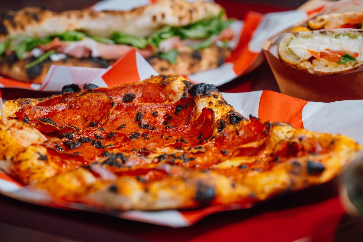 Photo de Uzina de Pizza -Tomis Constanța