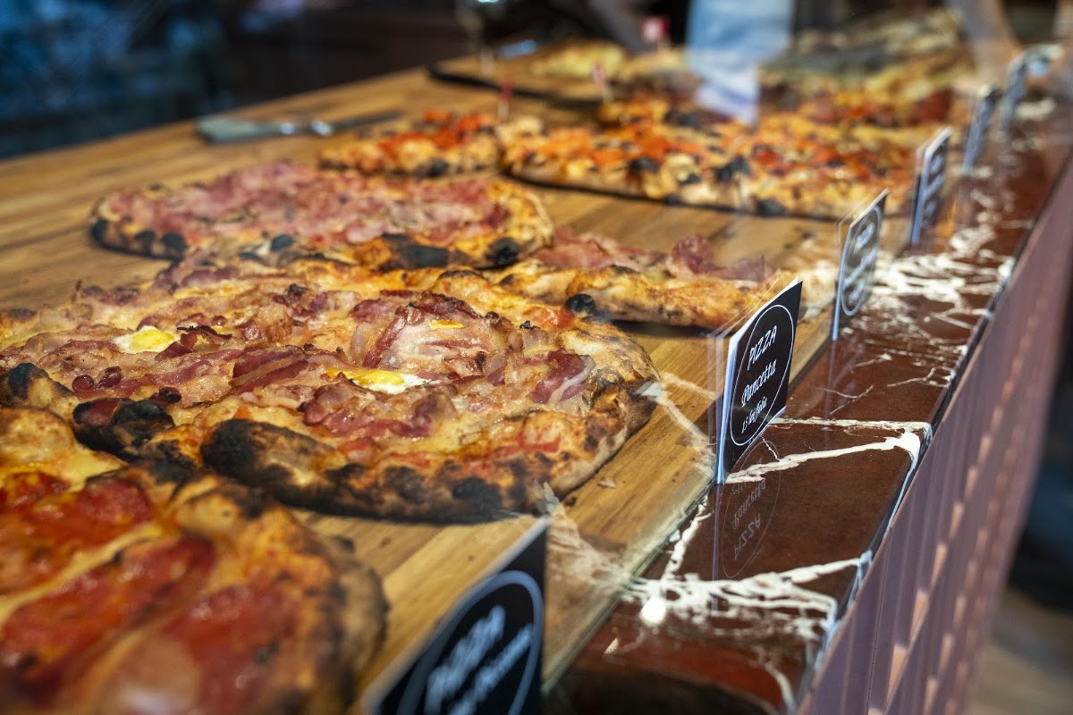 Photo de Uzina de Pizza -Tomis Constanța