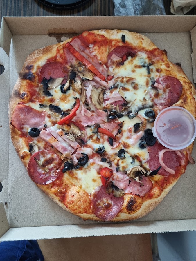 Foto von Fast Food FOARTE TARE