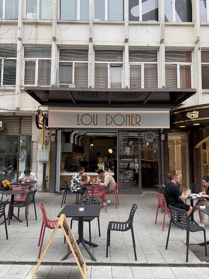 Fotografie a Lou Doner