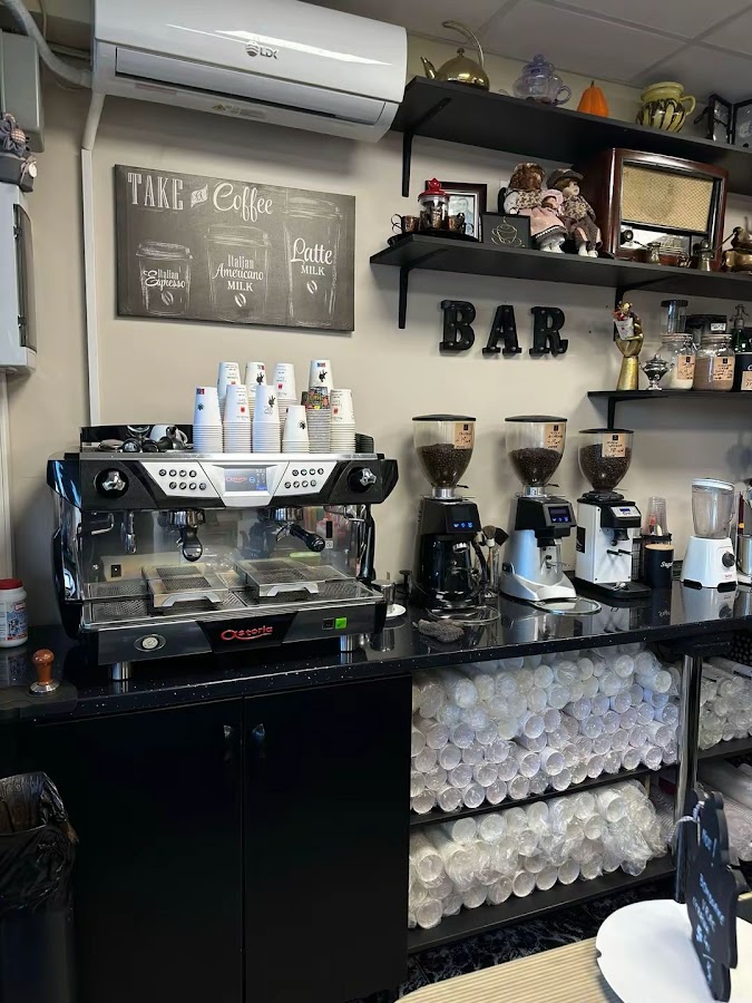 Foto von Magazinul de Cafea Tomis 3