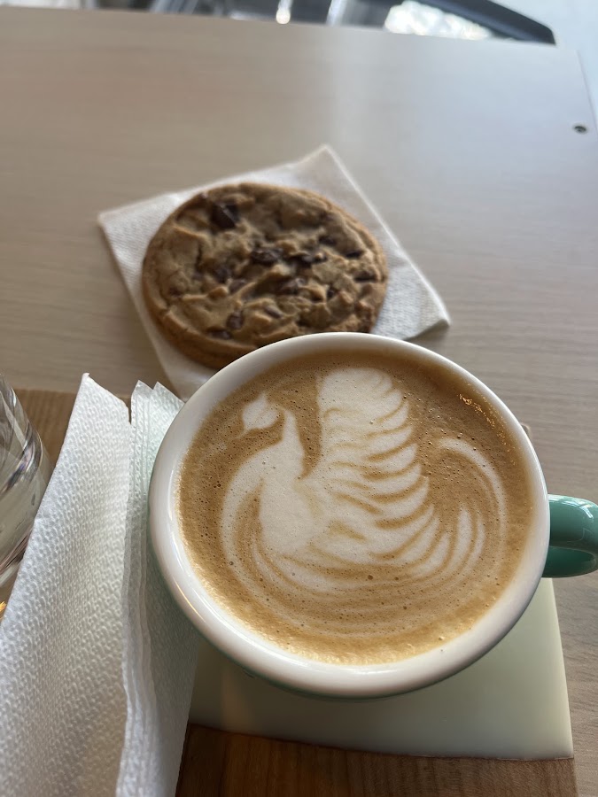 Fotografie de First, Coffee! Specialty coffee shop