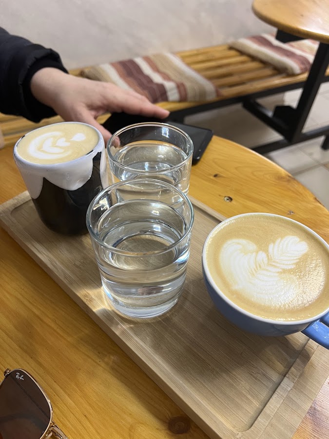 Fotografie de First, Coffee! Specialty coffee shop