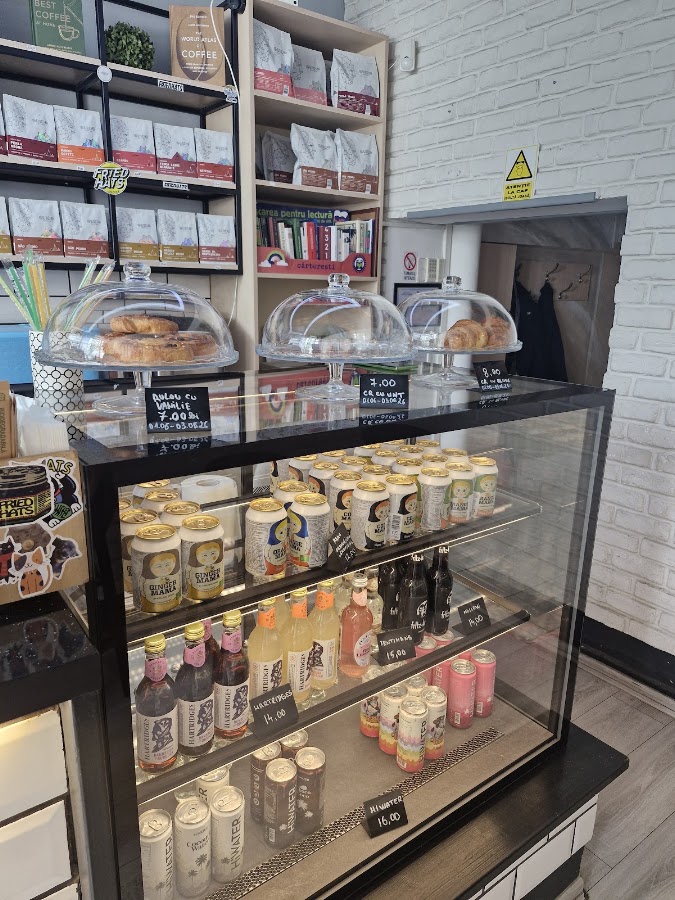 Fotografie de First, Coffee! Specialty coffee shop