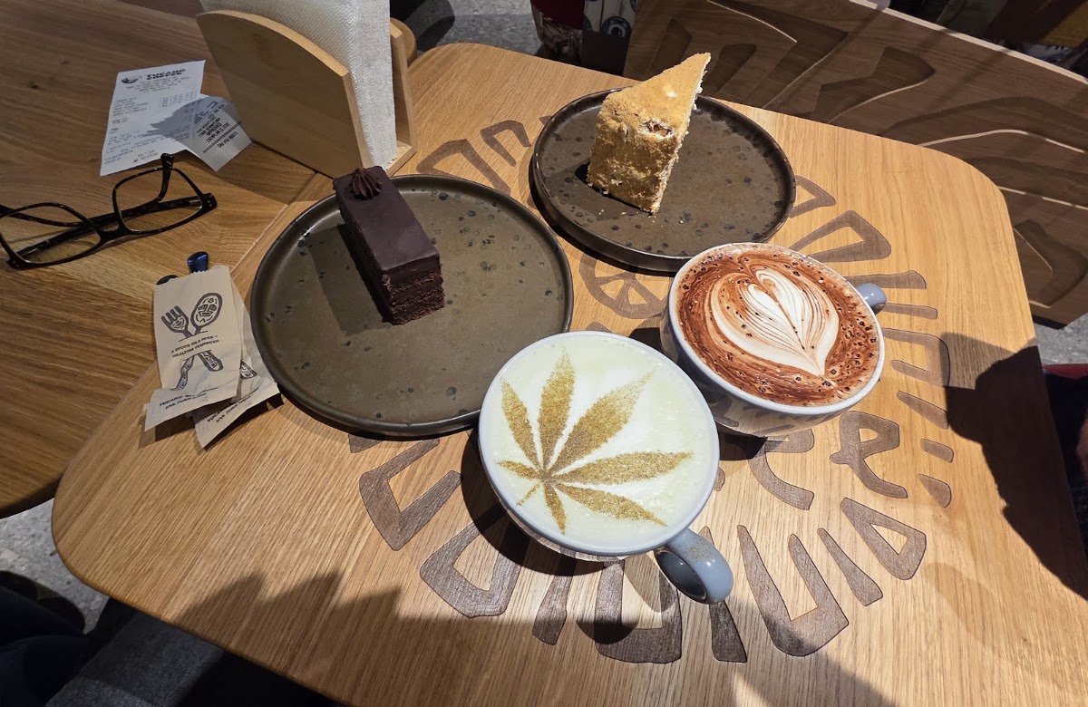 Photo de Tucano Coffee Zanzibar