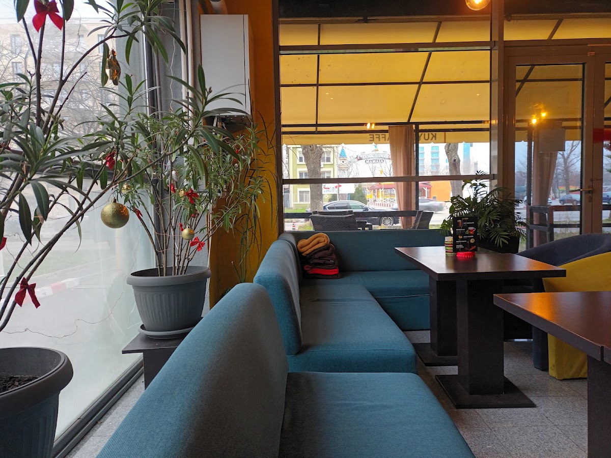 Foto von Kuydo Café & Bar